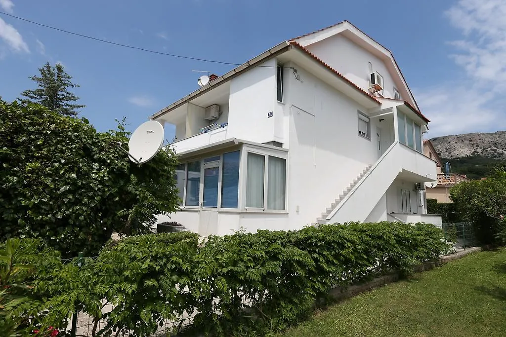 Apartments Ljubica Baska