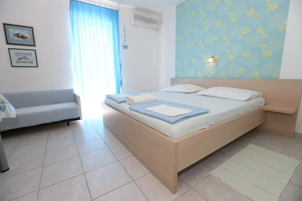 Apartments Ljubica Baska  Croatia