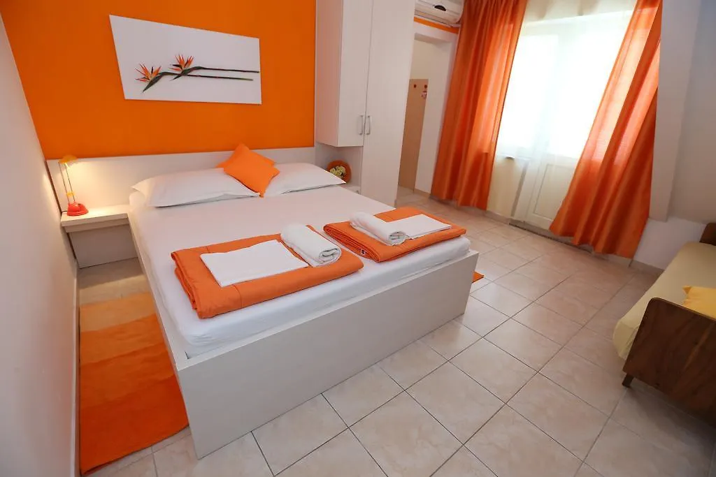 Apartments Ljubica Baska  Baska (Krk)