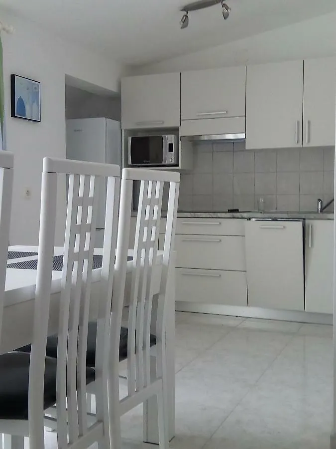 Apartments Ljubica Baska