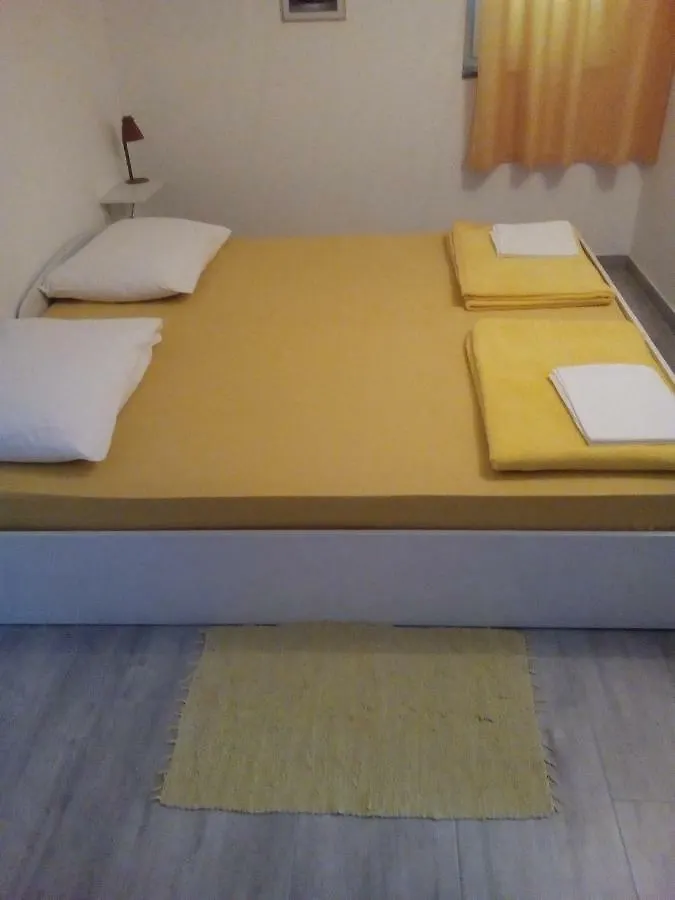 Apartments Ljubica Baska  0*, Baska (Krk) Croatia