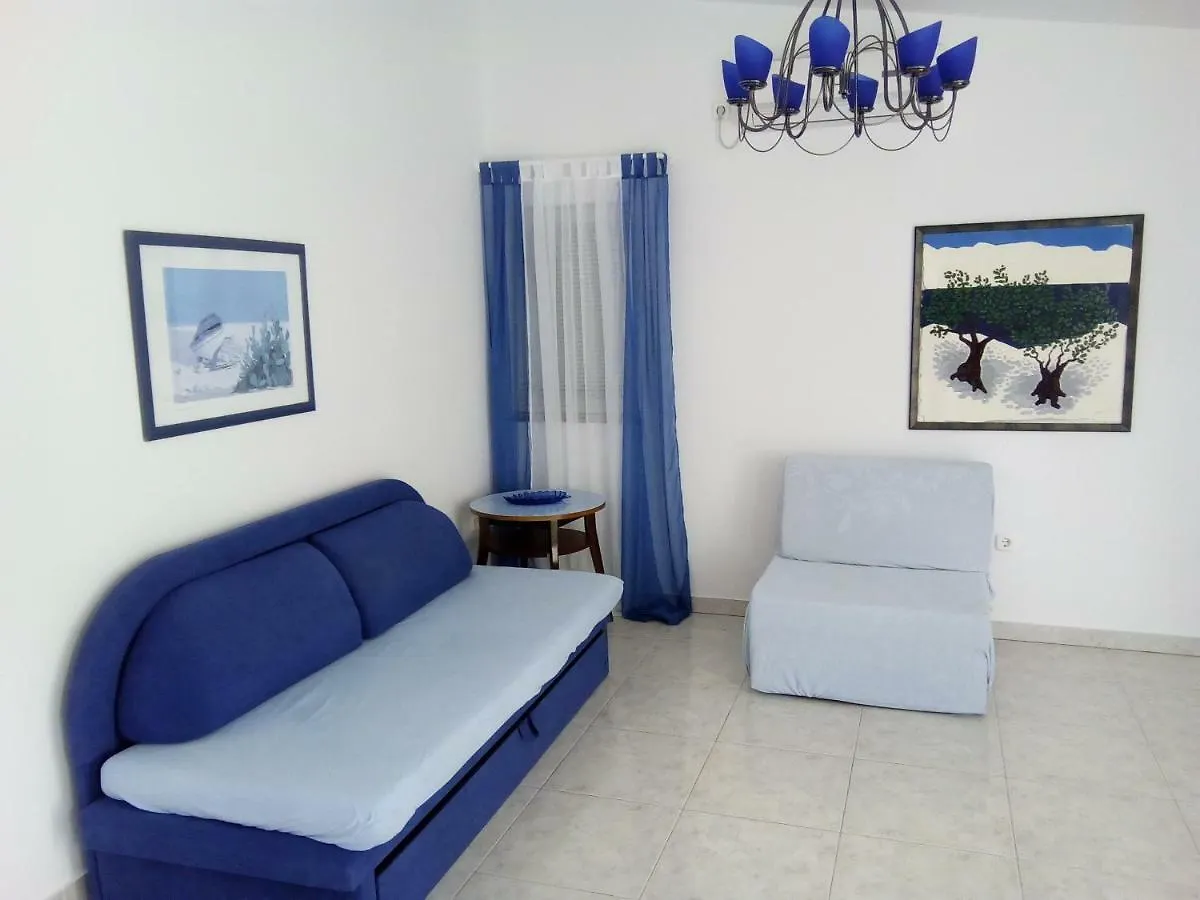 Apartments Ljubica Baska  0*, Baska (Krk)